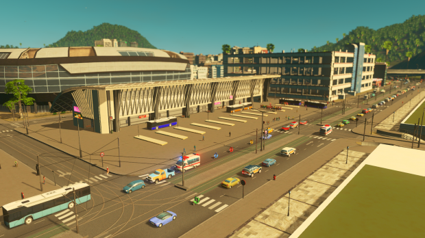 Dworzec autobusowy, razem z przystankiem/pętlą uliczną tramwajową i dworcem kolejowym tworzy całkiem nieźle działający węzeł przesiadkowy.